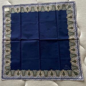 Burberrys Vintage Paisley Patterned Scarf NWT approx 19x19
